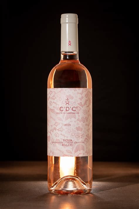 rosato sicilia rose wine.